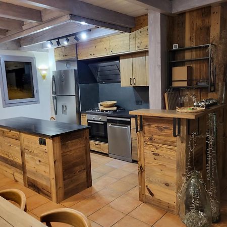 Chalet Courchevel La Tania - 14 Personnes - 7 Chambres 7 Salles De Bains - 40 M Des Pistes 외부 사진